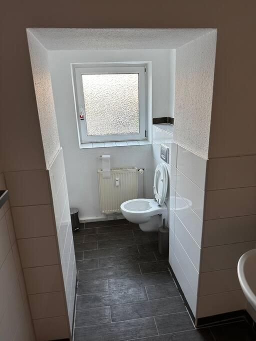 Zentrumsnahes Monteurszimmer Erfurt Eksteriør billede