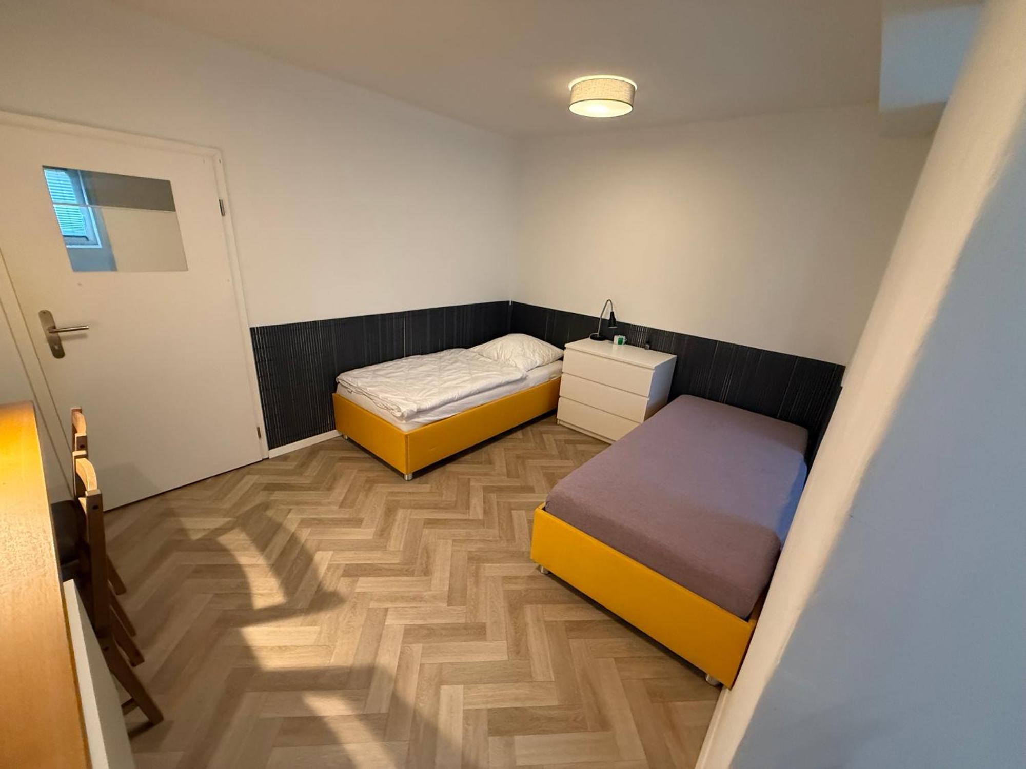 Zentrumsnahes Monteurszimmer Erfurt Eksteriør billede